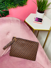 Load image into Gallery viewer, Pinwheel Stylish Clutch
