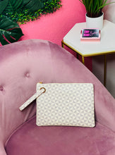 Load image into Gallery viewer, Pinwheel Stylish Clutch